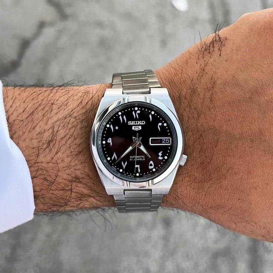 Seiko Arabic Dial 34mm - Vue 6